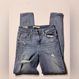Size 26 High Rise Skinny Levi’s “Big E”